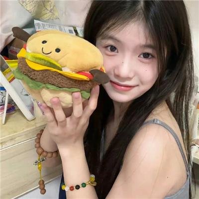 女猫
